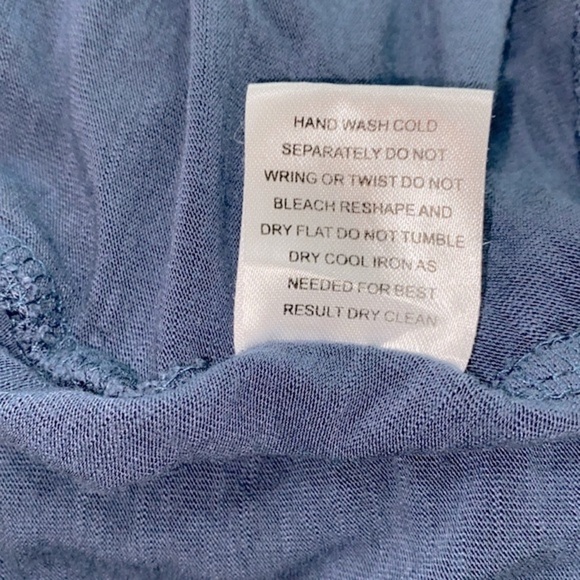 Pink Rose blue top size small - Picture 7 of 7